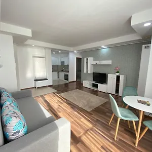 Deluxe Cosmopolis Апартаменты
